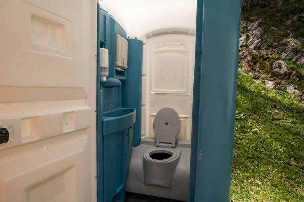 Best Wedding porta potty rental  in Ellsworth, KS