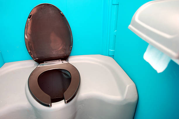 Best Best portable toilet rental  in Ellsworth, KS